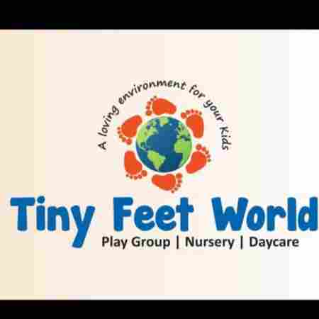 Tiny feet world preschool logo