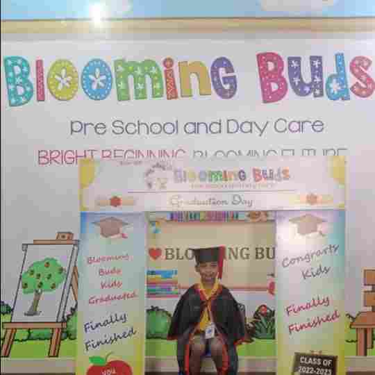 Blooming Buds preschool logo