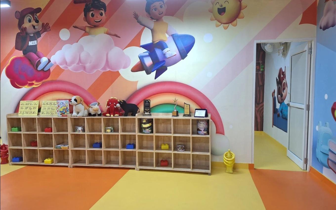 La Neeno's Kindergarten Sector 62 preschool building in Sector 62, Noida