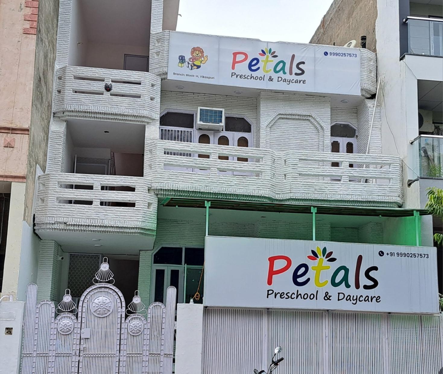 Petals Preschool Vikaspuri preschool building in Vikas Puri, New Delhi