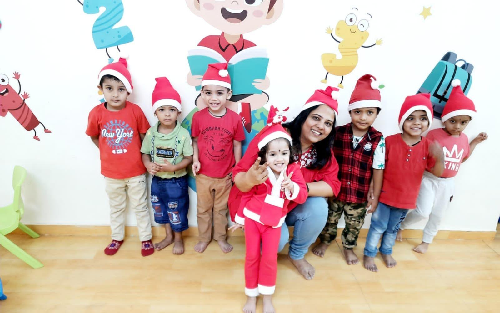 Rhymes n Colours preschool building in Manpada, Thane West