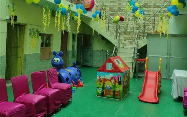 Cuddling Bee Preschool Shahdara preschool building in Navin Shahdara, New Delhi