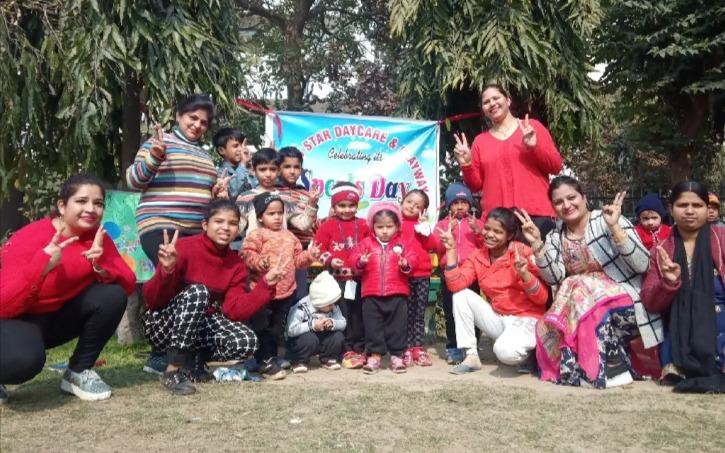 Moms Star Daycare and Playway Shalimar Bagh preschool building in Shalimar Bagh, New Delhi