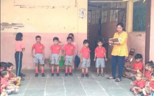 Shining Stars Pre School preschool building in Dahisar East, Mumbai
