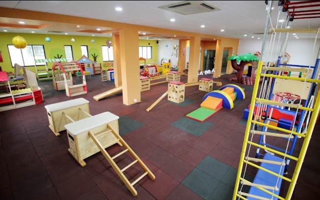 Universal High School Chembur preschool building in Chembur, Mumbai