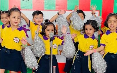 Little leaders gaur city preschool building in Gaur City, Noida