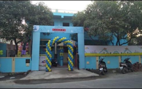 Kidzee Tukaramnagar Talegaon preschool building in Talegaon Dhabhade, Pune