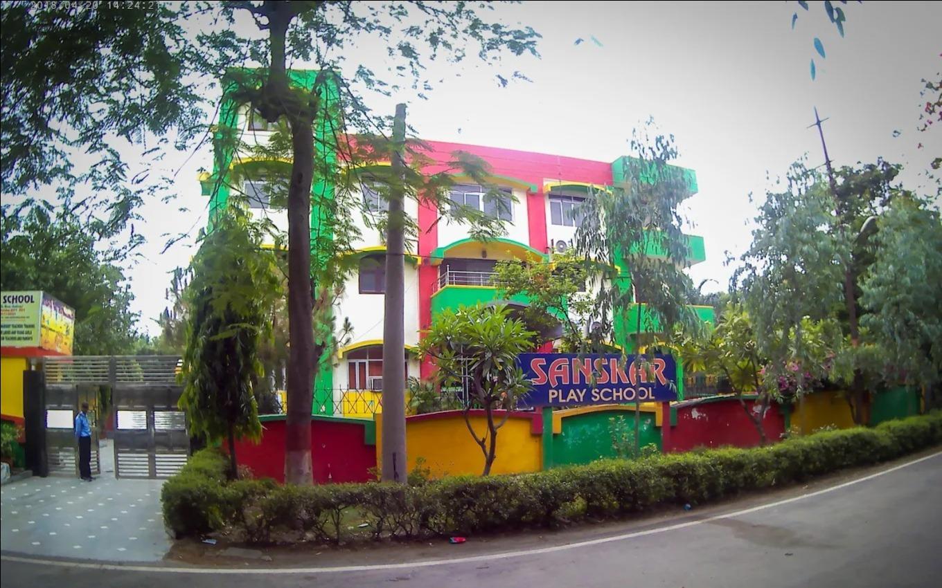 Sanskar Play School preschool building in Sector 33, Noida